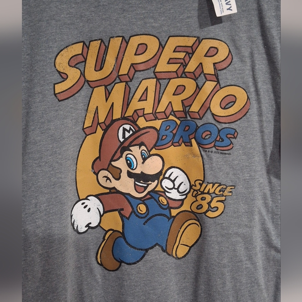 🔥Old Navy Gray Super Mario Bros Tee🔥 - Picture 2 of 4